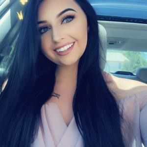 Meet your Posher, Brittney